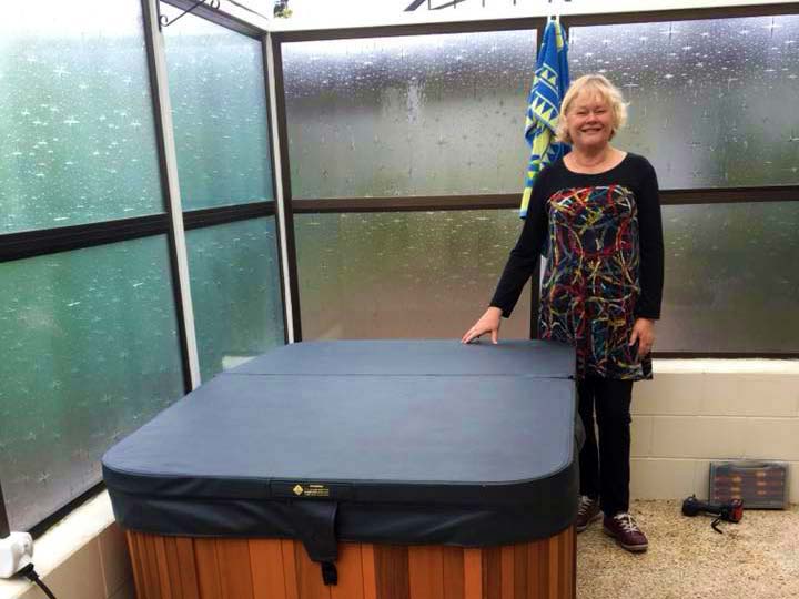 Marilyn from Taupo is a very happy customer of our Solo spa pool